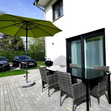 Bohnapartments Haus Zocheblick - 2 Kostenlose Parkplaetze - Sehr Ruhig - 4 Schlafzimmer - Neubau - Vollausstattung - Wlan Hoppegarten Exterior foto