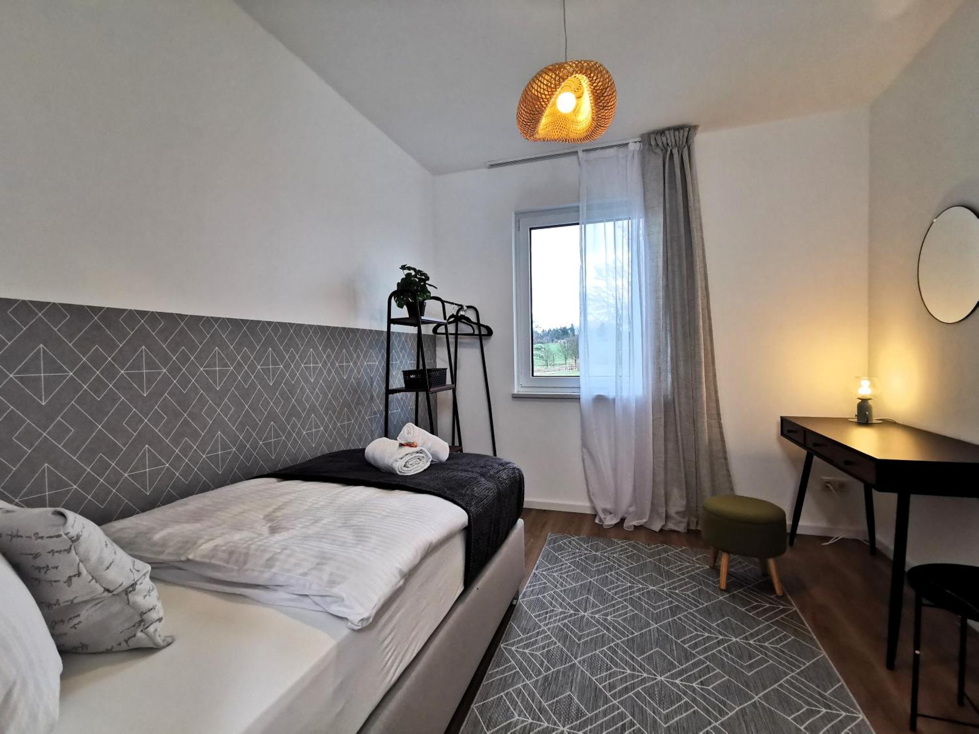 Bohnapartments Haus Zocheblick - 2 Kostenlose Parkplaetze - Sehr Ruhig - 4 Schlafzimmer - Neubau - Vollausstattung - Wlan Hoppegarten Exterior foto