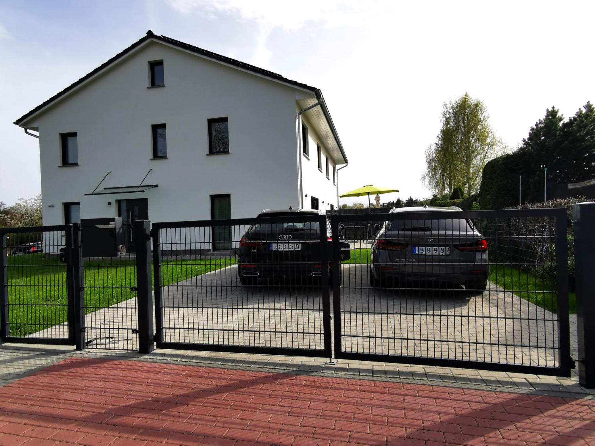 Bohnapartments Haus Zocheblick - 2 Kostenlose Parkplaetze - Sehr Ruhig - 4 Schlafzimmer - Neubau - Vollausstattung - Wlan Hoppegarten Exterior foto